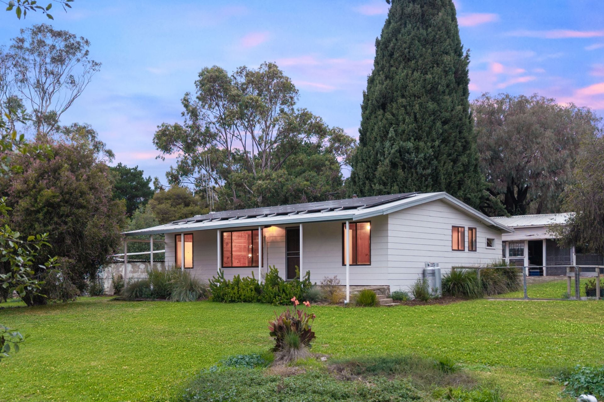 729 Pyrenees Highway, Chewton, Chewton, Chewton - Thumbnail 2