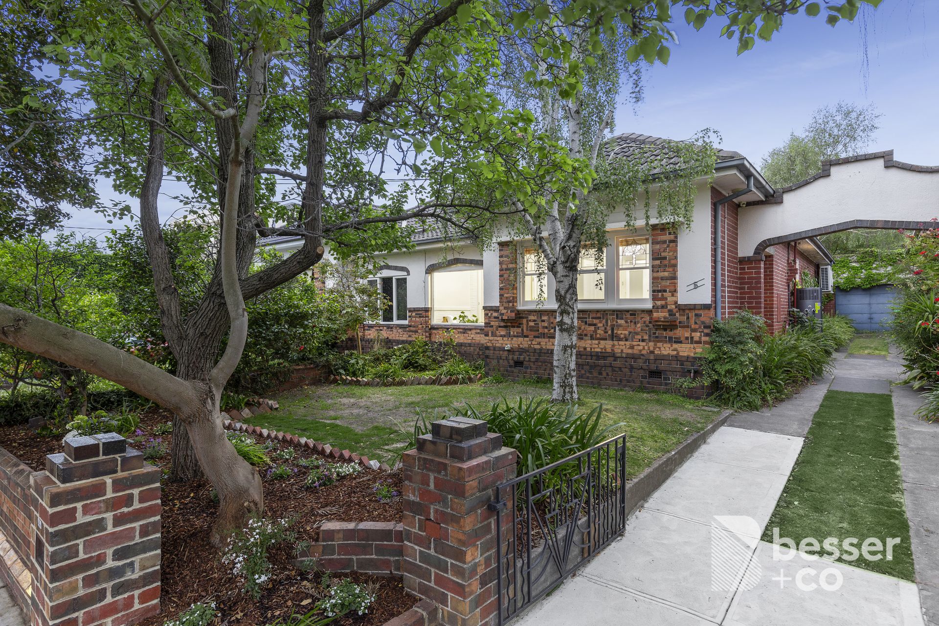 5 Mitchell Road, Caulfield North - Thumbnail 2