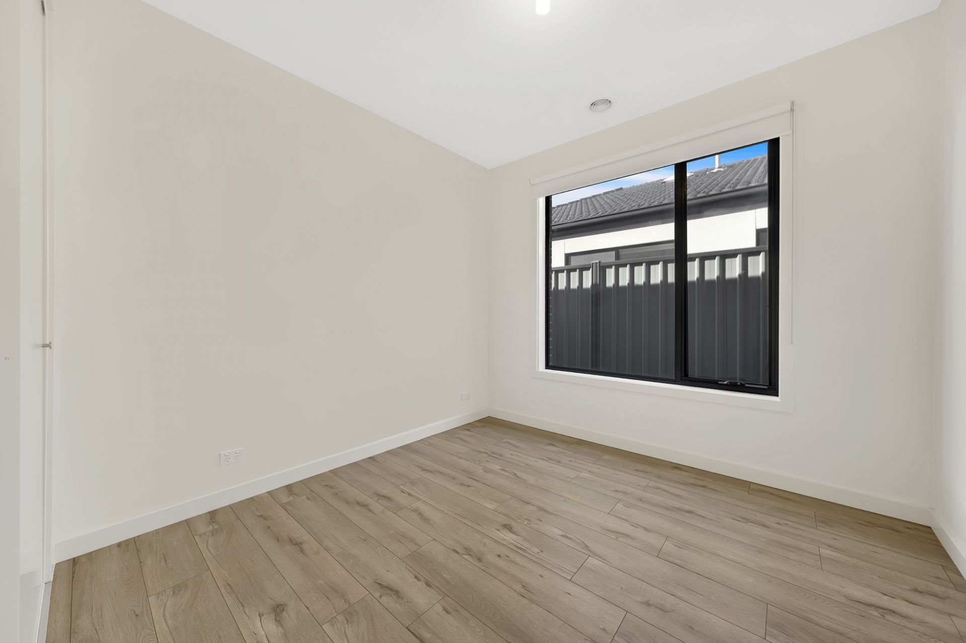 Comfortable Living with Easy Access to Local Amenities!