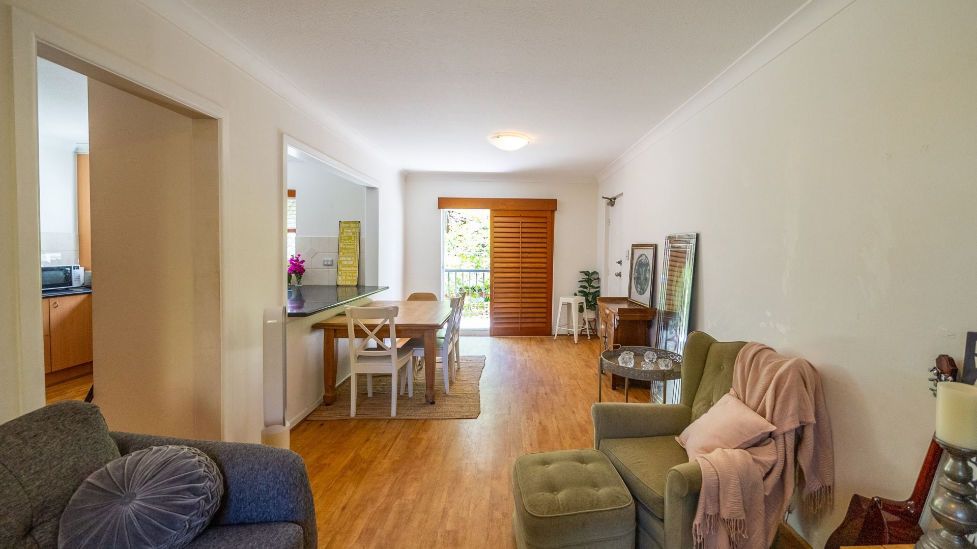 2/9 Australia Avenue, Broadbeach - Thumbnail 6
