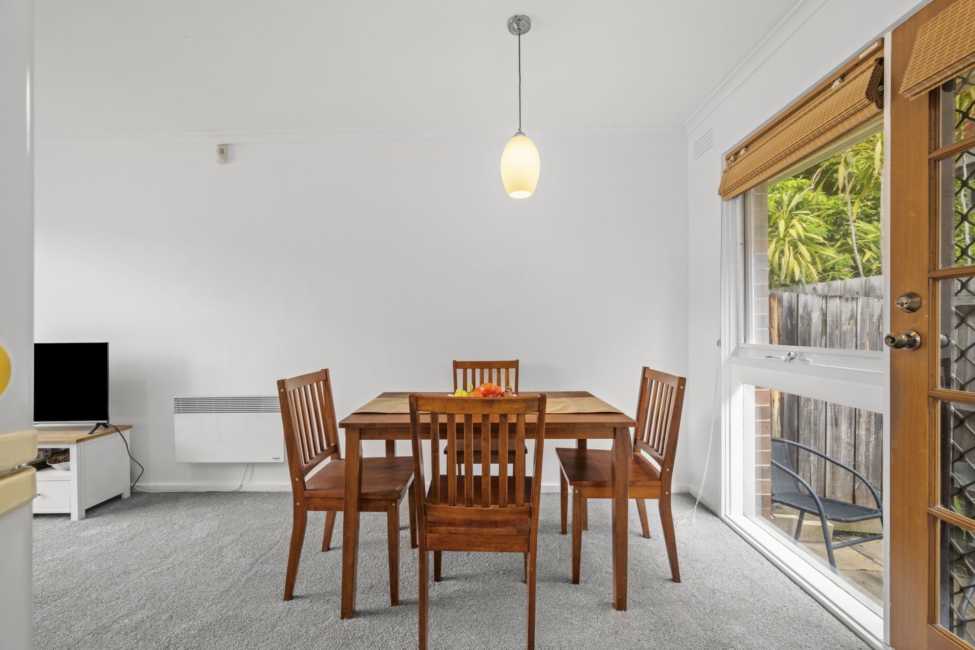 Spacious Dimensions In A Well-Connected Locale