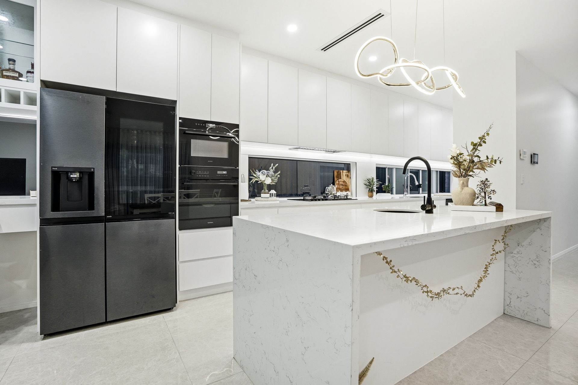 3B Nivison Street, Box Hill - Thumbnail 2
