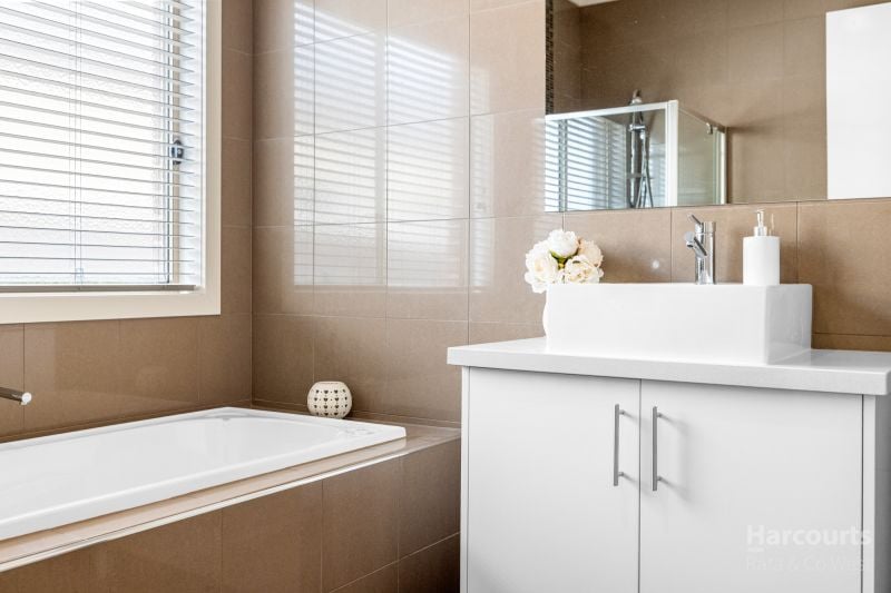 113 Oakview Parade, Caroline Springs