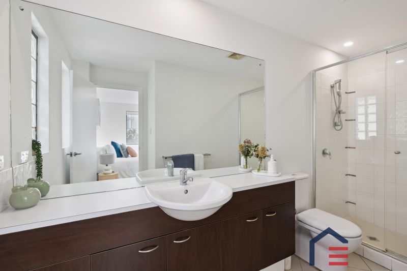 8/11 Tanunda Drive, Rivervale