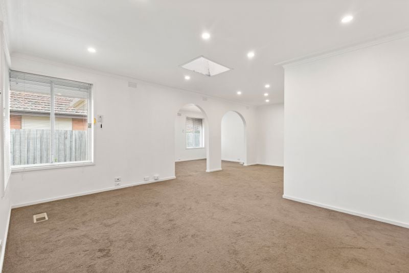 42 Kiama Drive, Lalor