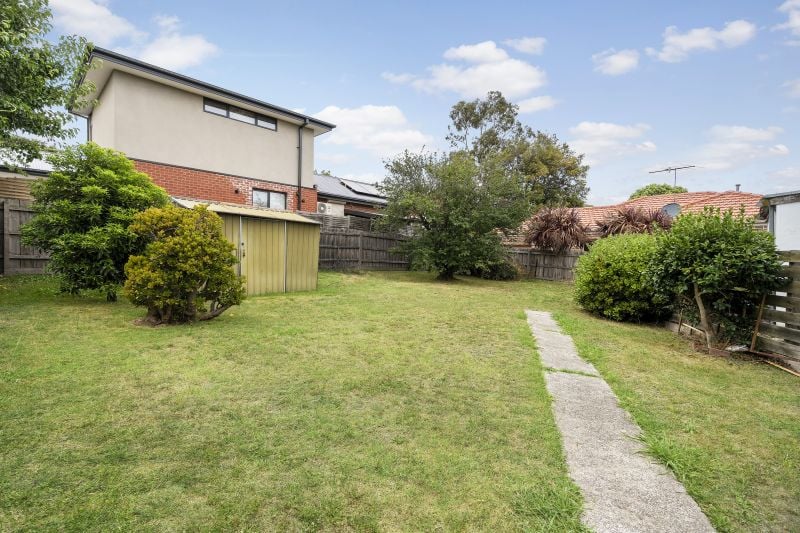 32 McEwan Road, Heidelberg Heights
