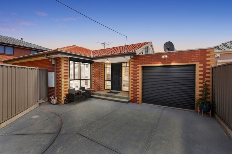 2/387 Dalton Road, Epping