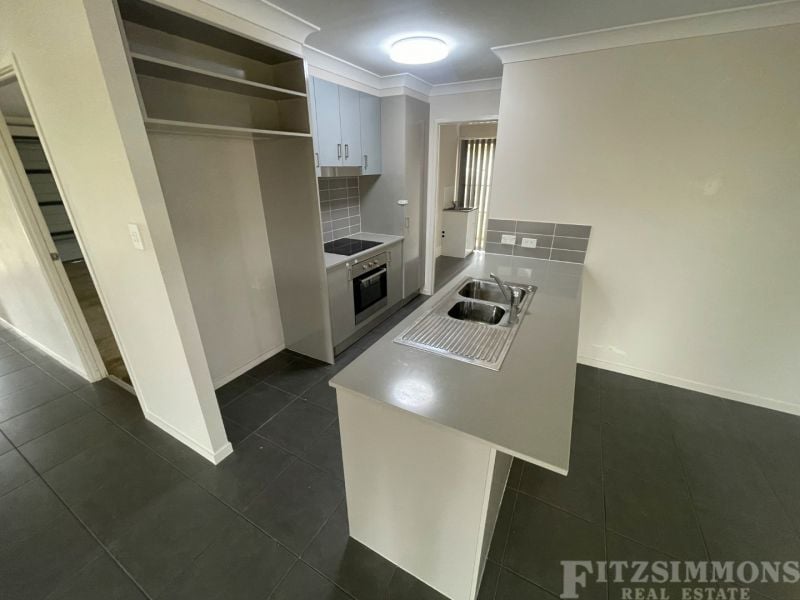 70 Gosden Drive, Dalby, Dalby - Thumbnail 4