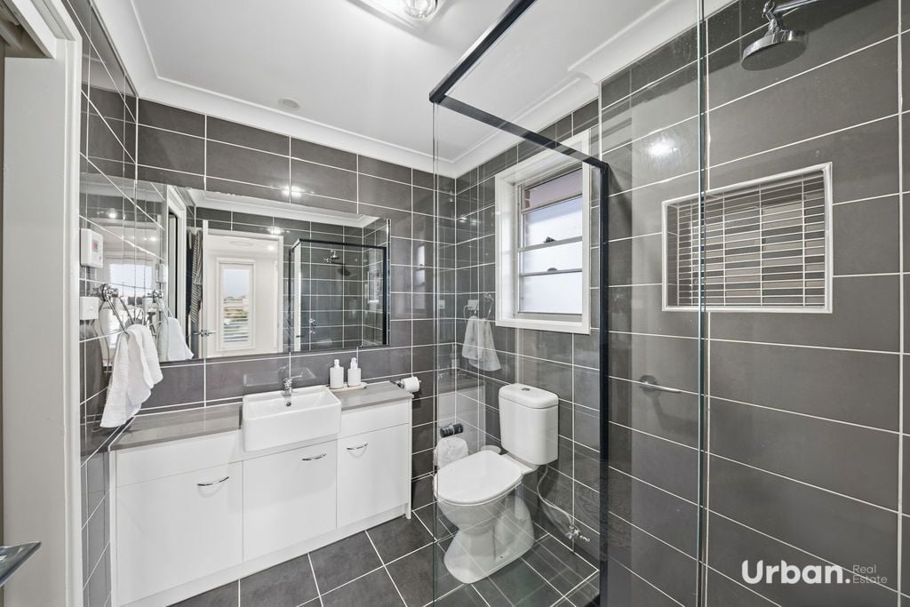 Oran Park 15 Matich Place