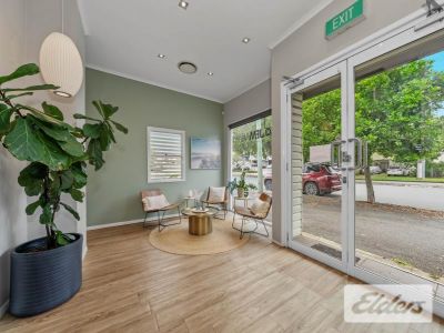 HIGH QUALITY OFFICE/MEDICAL WITH 10 CAR PARKS!