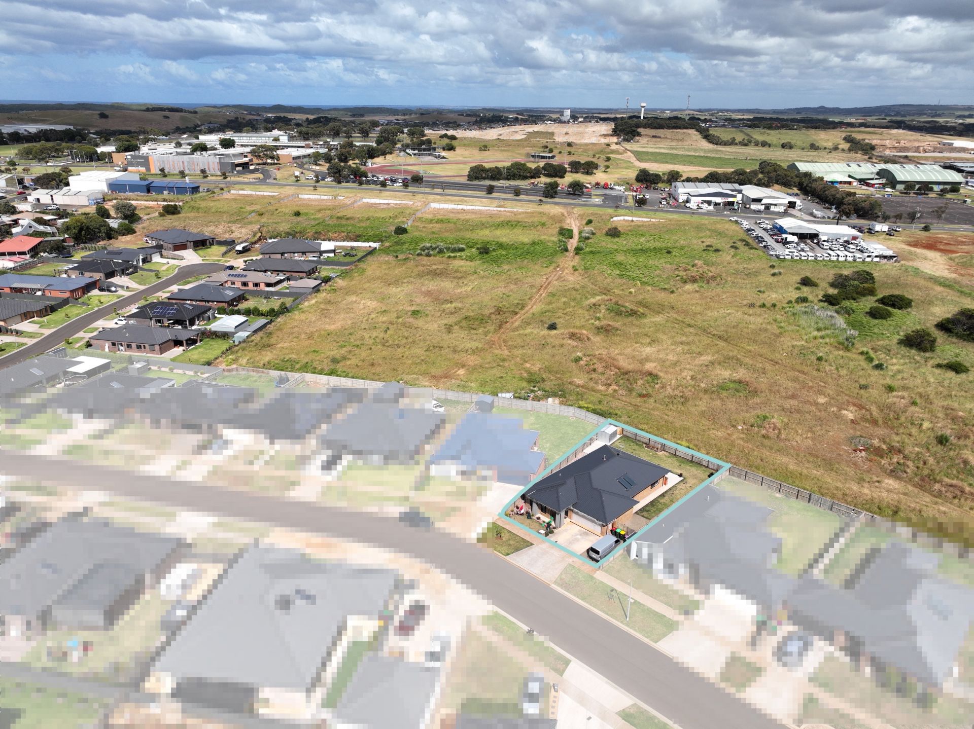 53 Vickers Drive Warrnambool VIC, Warrnambool - Thumbnail 2