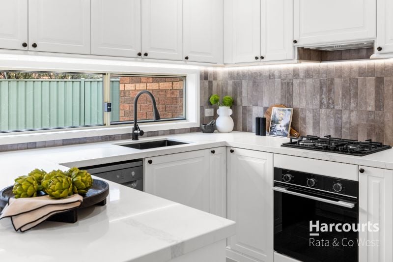 9 Northampton Crescent, Caroline Springs