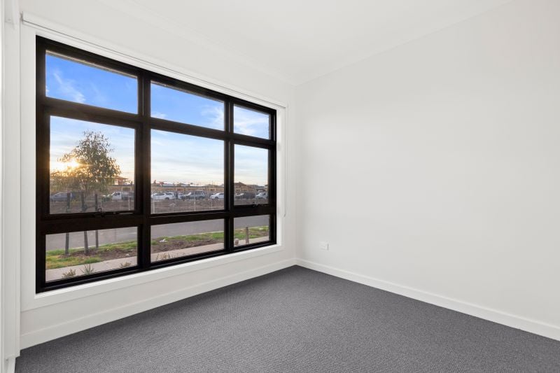 15 Implexa Road, Deanside