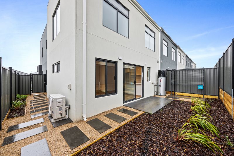 710 Grand Boulevard, Mickleham