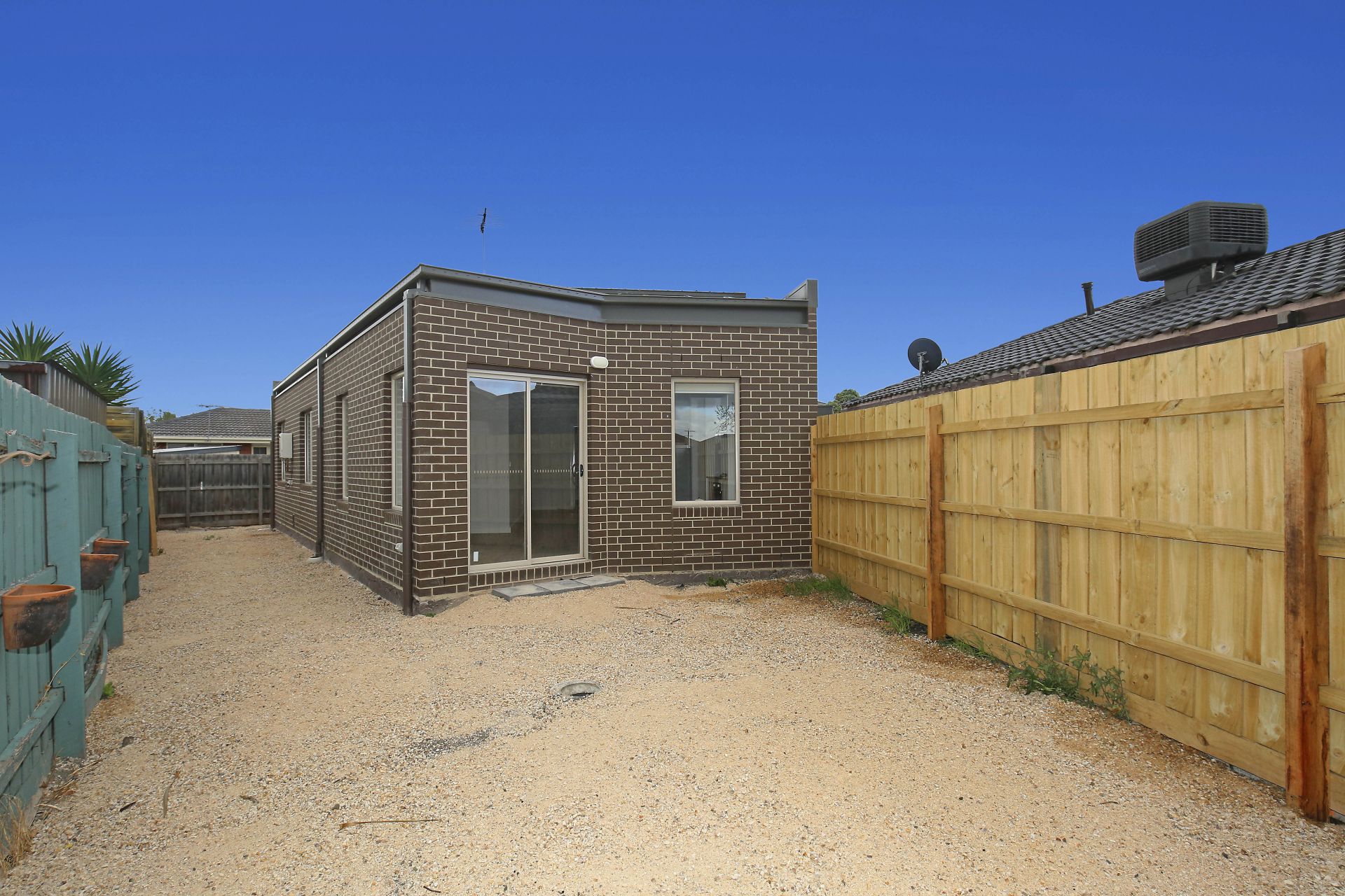 MODERN HOME IN THE HEART OF EPPING