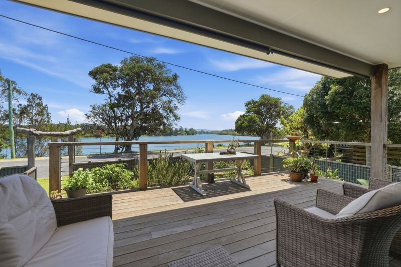 Iconic One-of-a-Kind Residential & Commercial Property - Mylestom