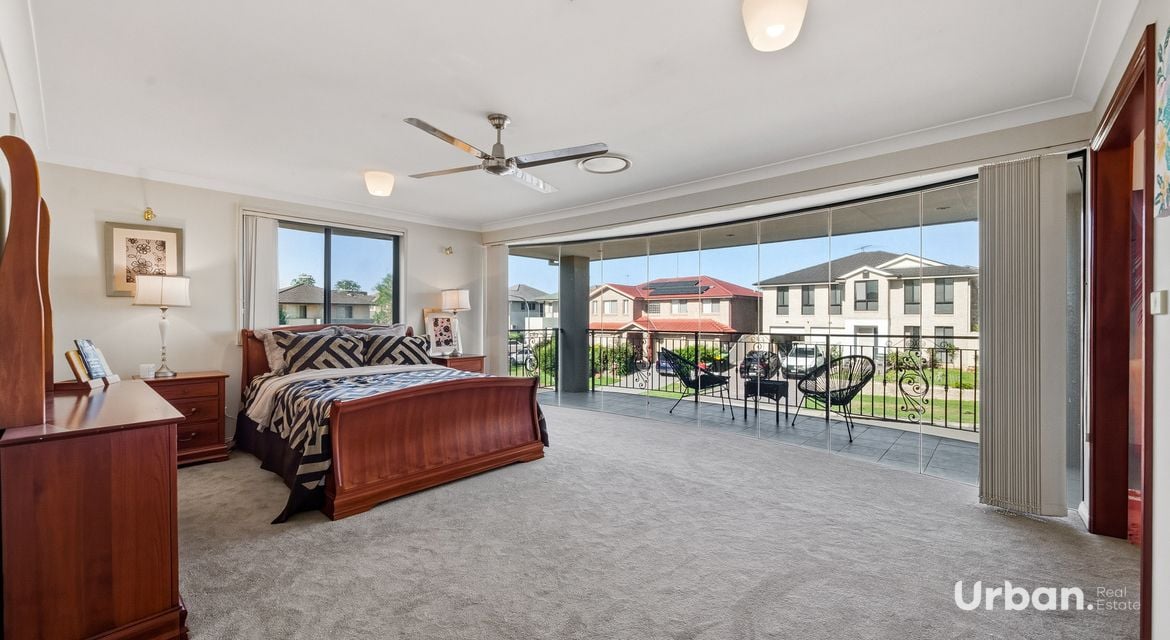 Casula 41 Roth Street