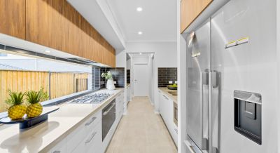 Gables, 8 Davidson Way