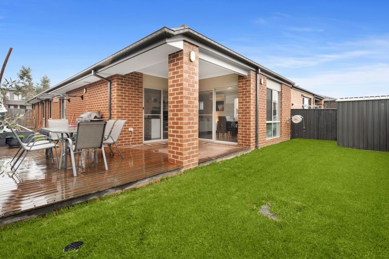 10 Catanzaro Crescent, Wollert