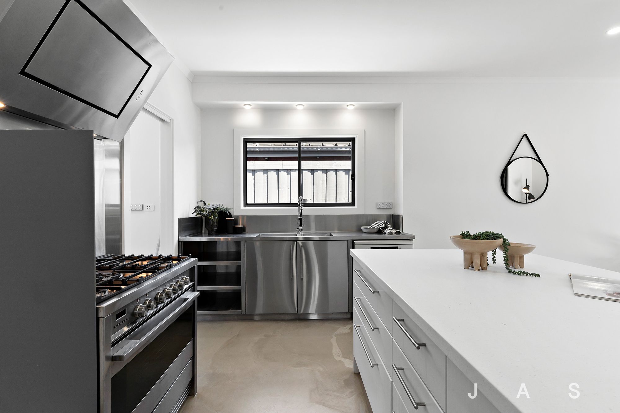 16 Sredna Street, West Footscray, West Footscray - Thumbnail 4