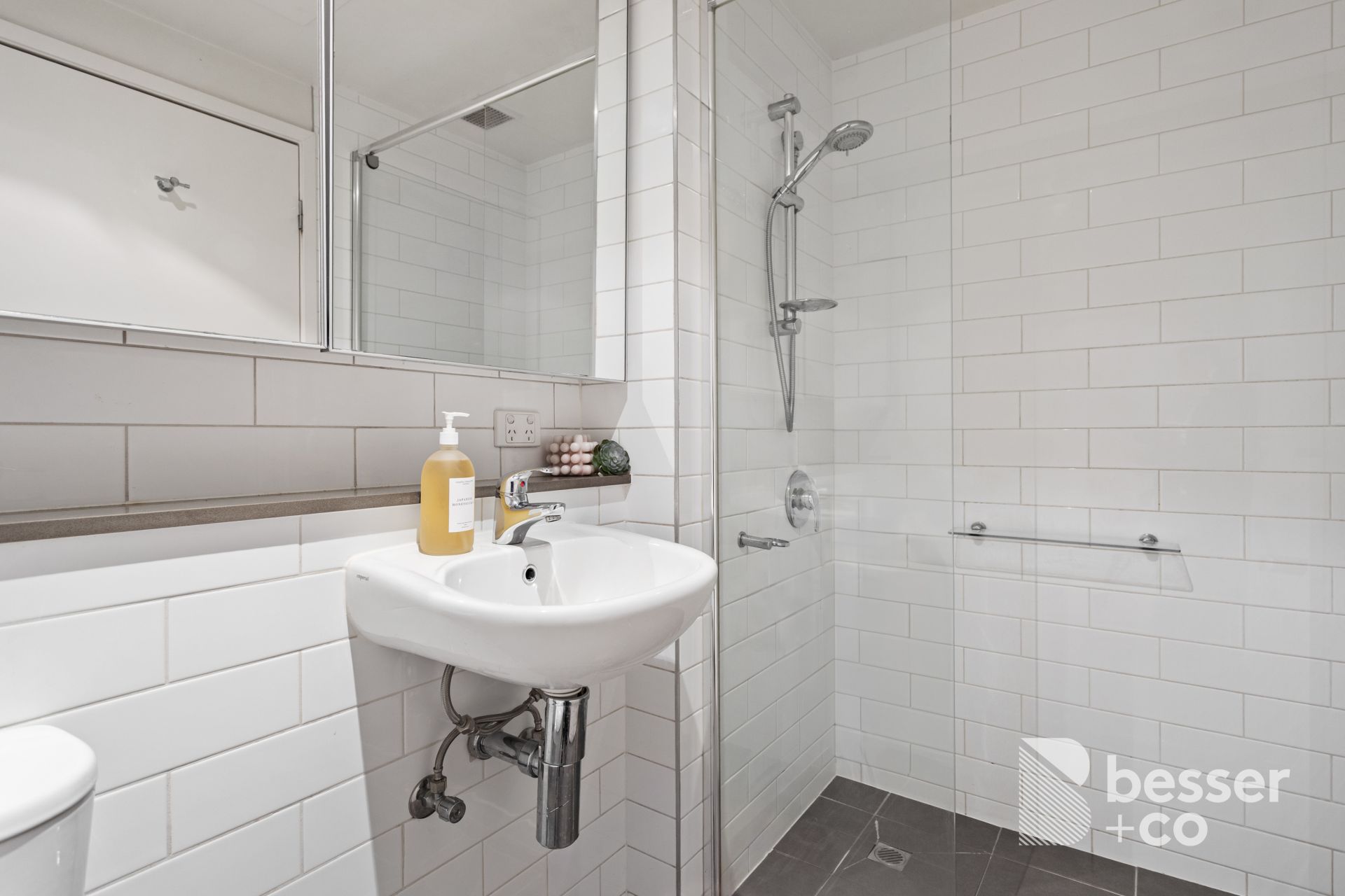 111/233 Dandenong Road, Windsor - Thumbnail 3