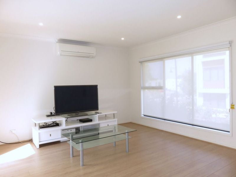 35 Woodcutters Grove, Epping