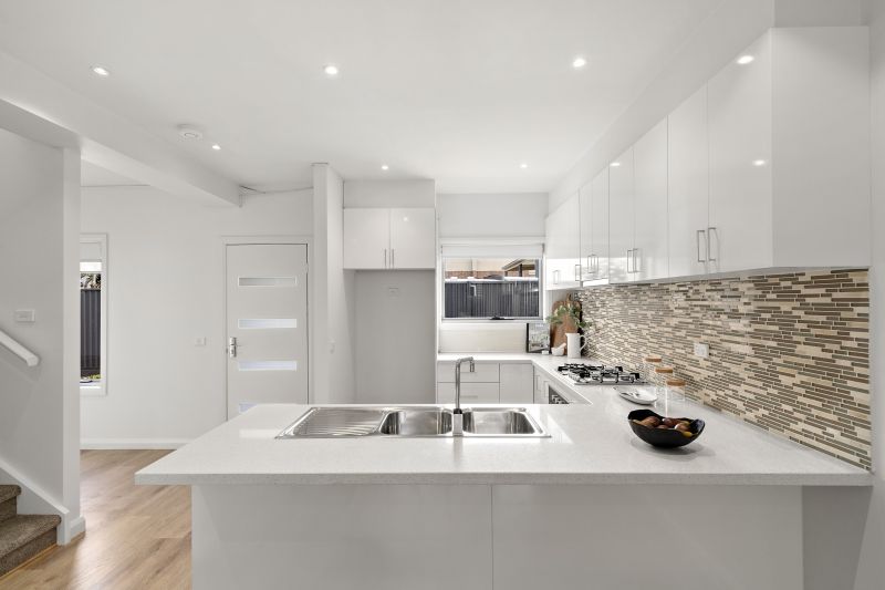 2/7 Poplar Street, Thomastown