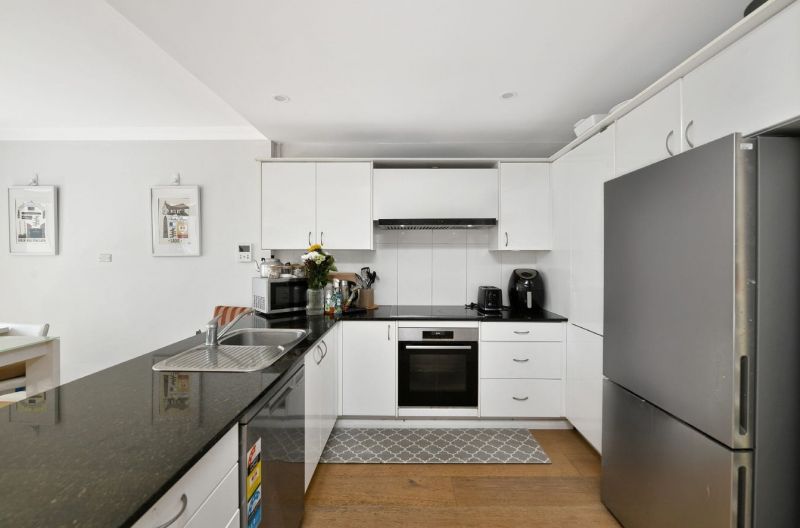 1/251 Oberon Street, Coogee, Coogee - Thumbnail 3