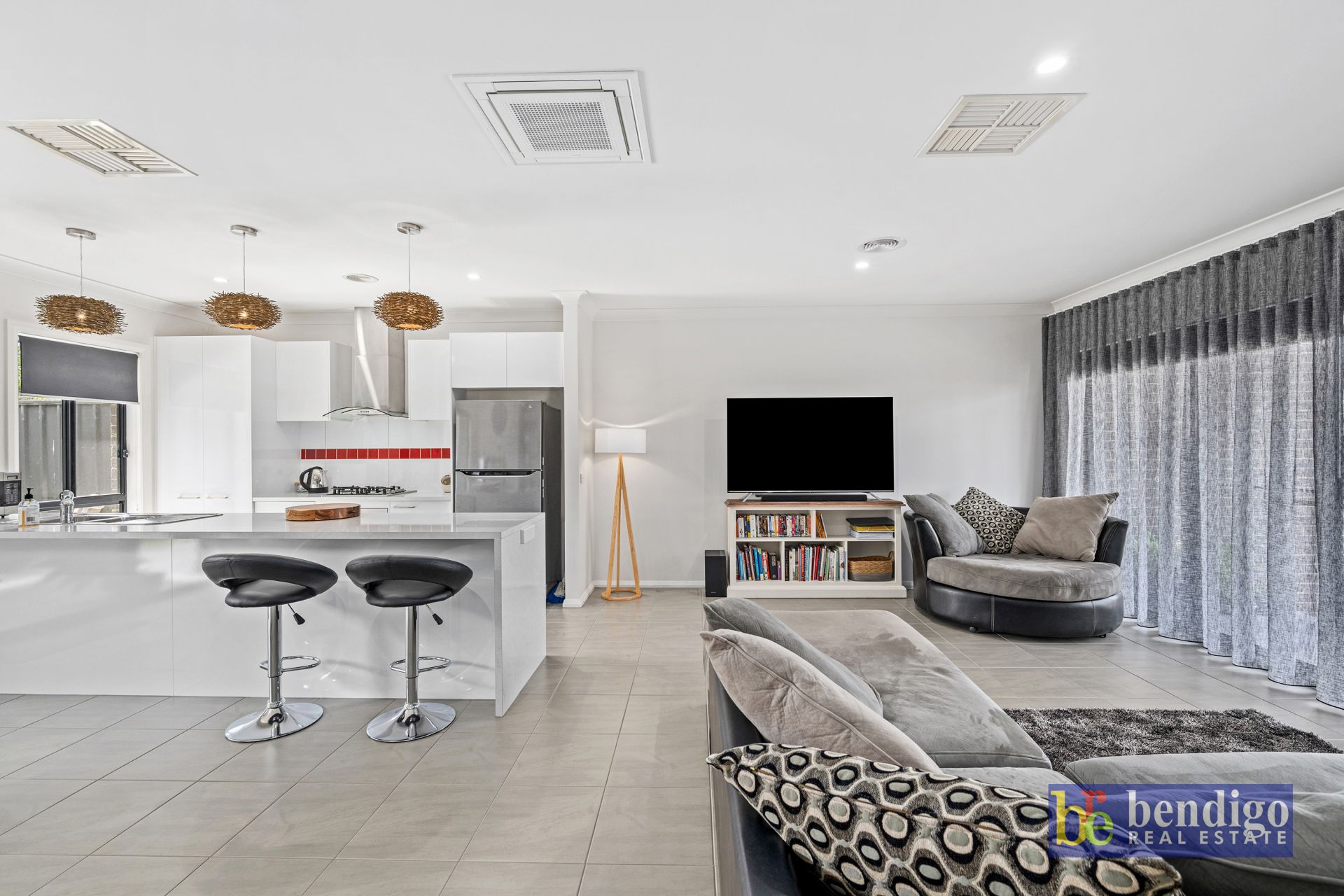 2/96B MacKenzie Street West Golden Square VIC, Square - Thumbnail 4