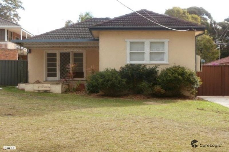 17 Saunders Bay Road CARINGBAH SOUTH 2229