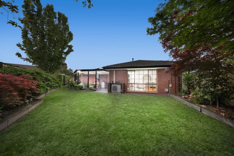 8 Magenta Court, Mill Park