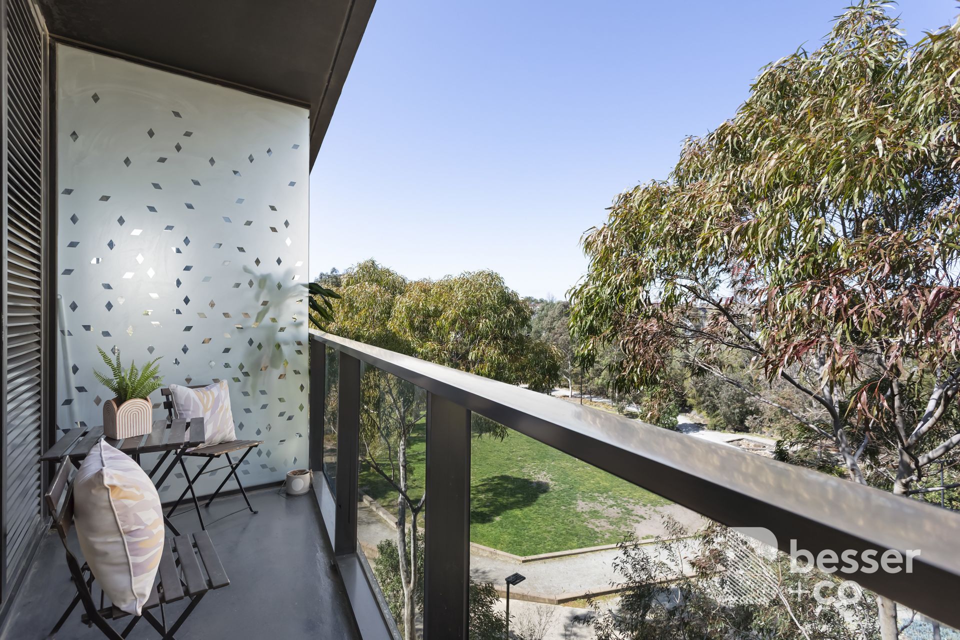 307/3 Clara Street, South Yarra - Thumbnail 4