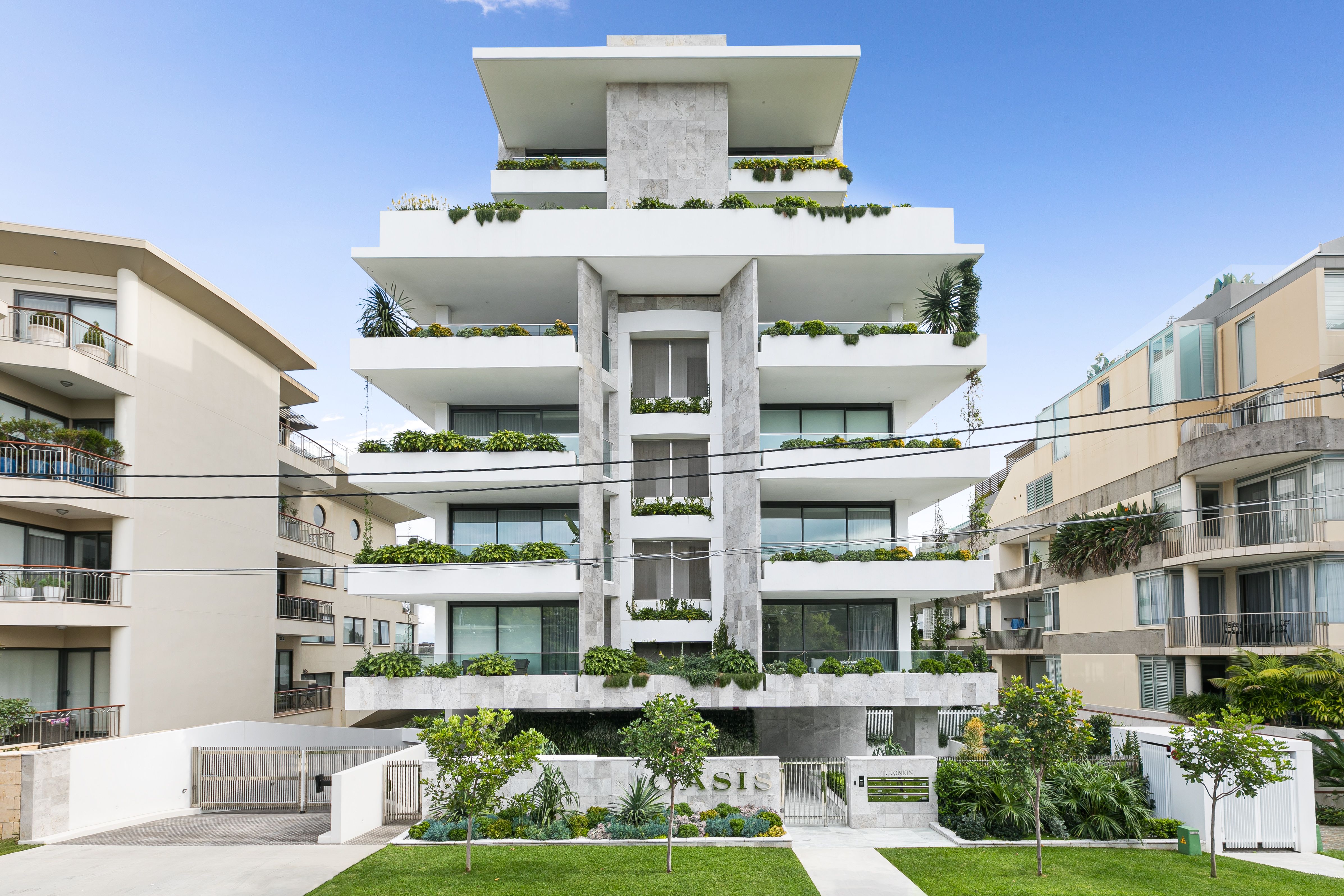 202/11-13 Tonkin Street CRONULLA 2230