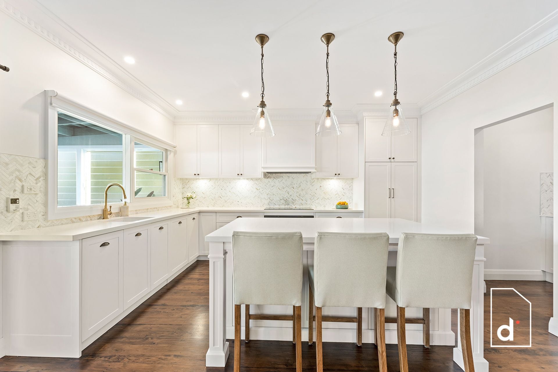 11 Bloomfield Avenue, Corrimal NSW