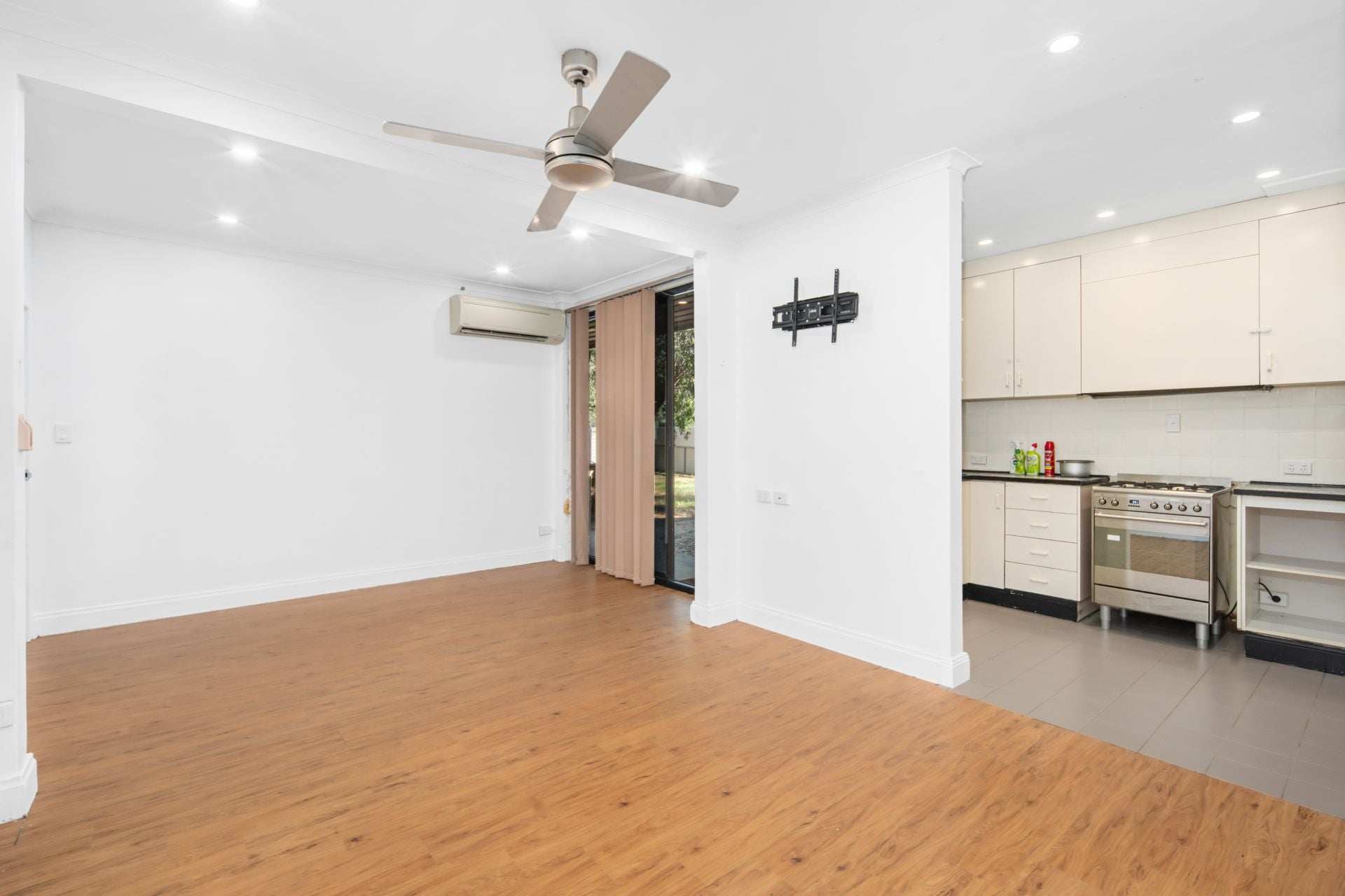 18 Warburton Street East Side NT, East Side - Thumbnail 8