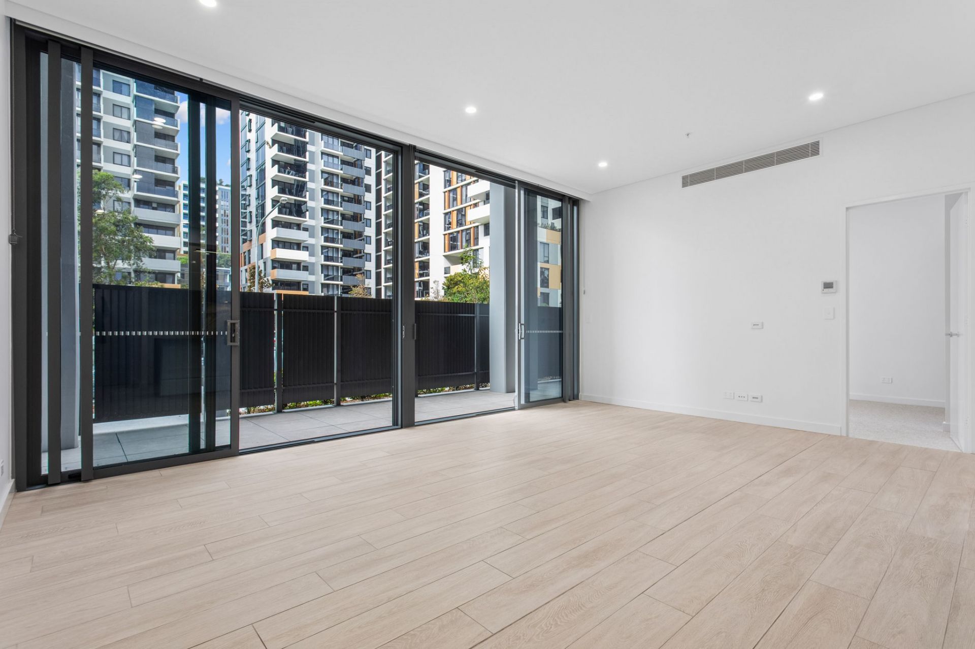 26/5 Finch Drive, Eastgardens, Eastgardens - Thumbnail 2