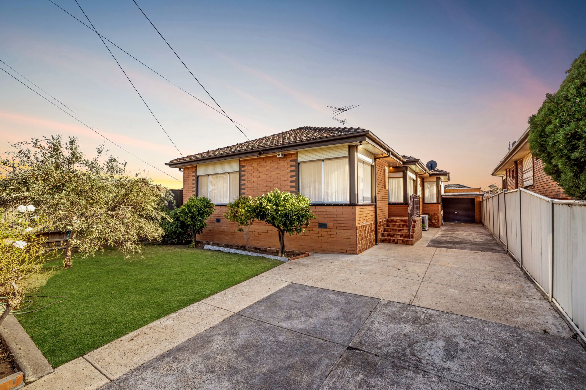 Spacious Family Living in a Quiet Court Location