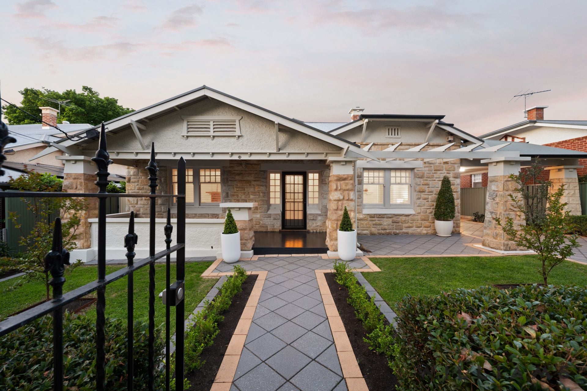 26 Invergowrie Avenue, Highgate - Image 1