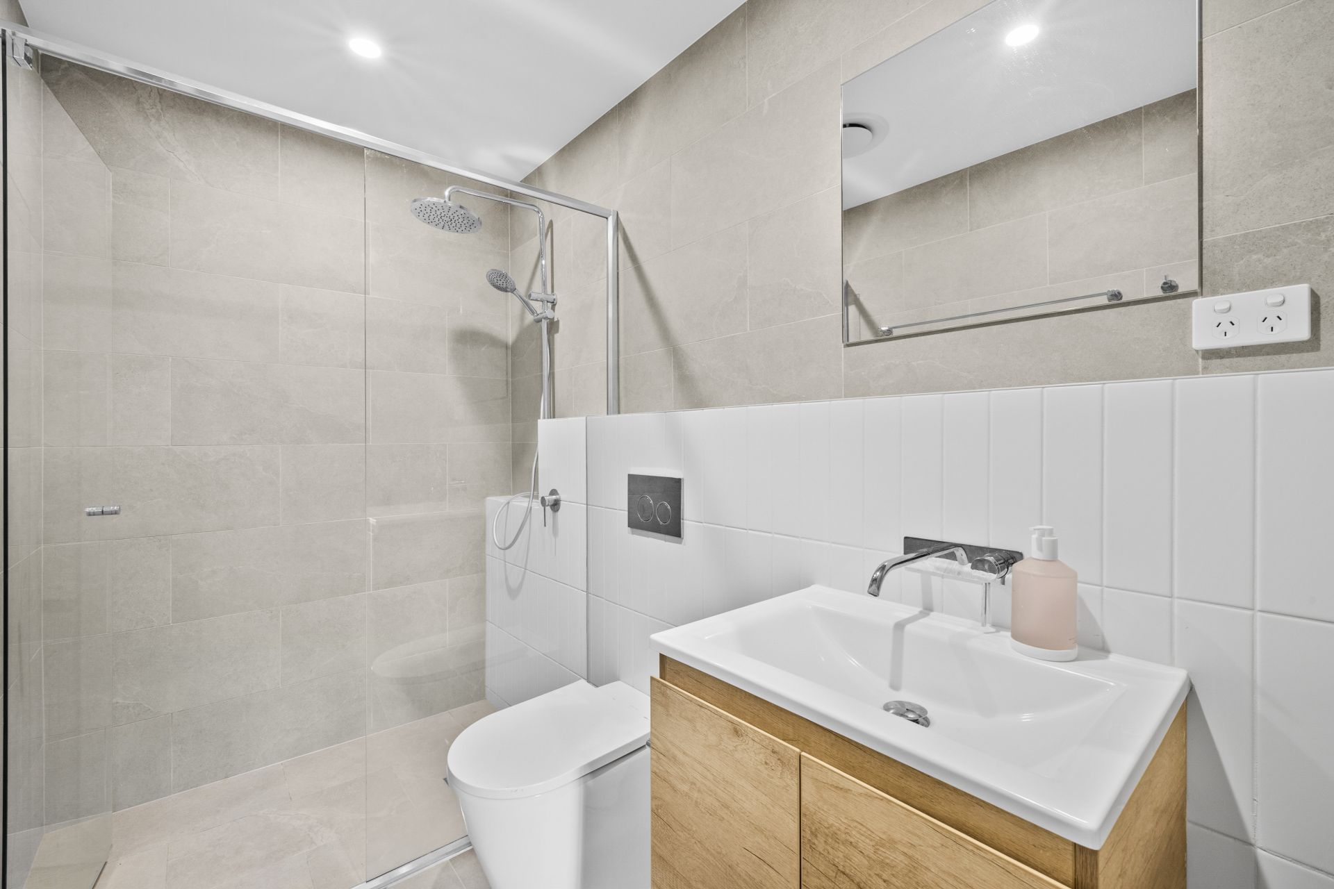 15/174 Gorman Drive Googong NSW, Googong - Thumbnail 5