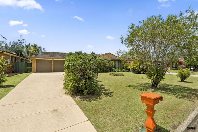 Family Living on a Generous 1095sqm Block