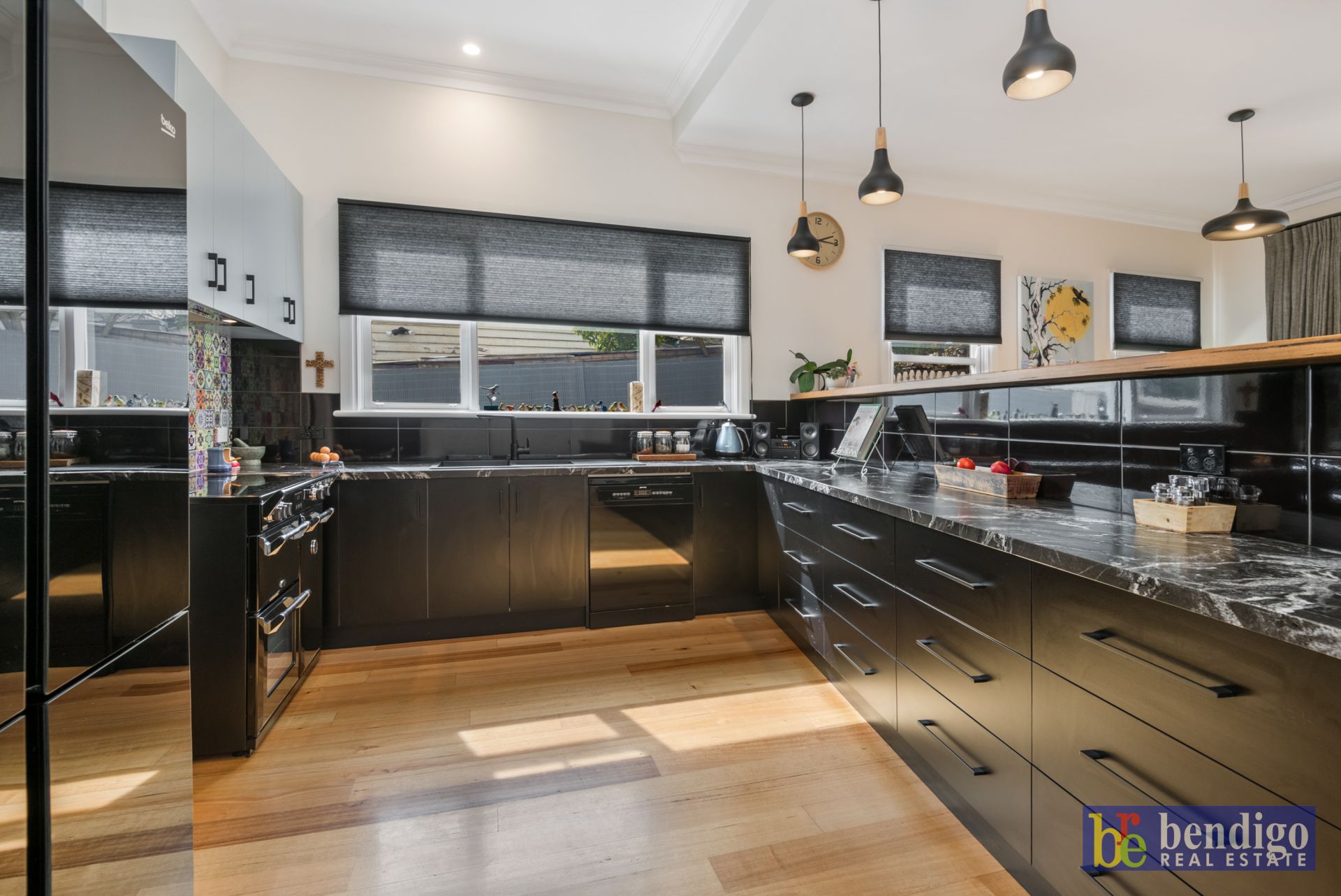 84 Old Violet Street Ironbark VIC, Ironbark - Thumbnail 4