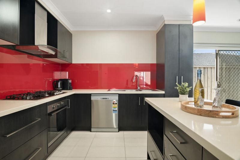 13 Crathes Avenue, Wollert