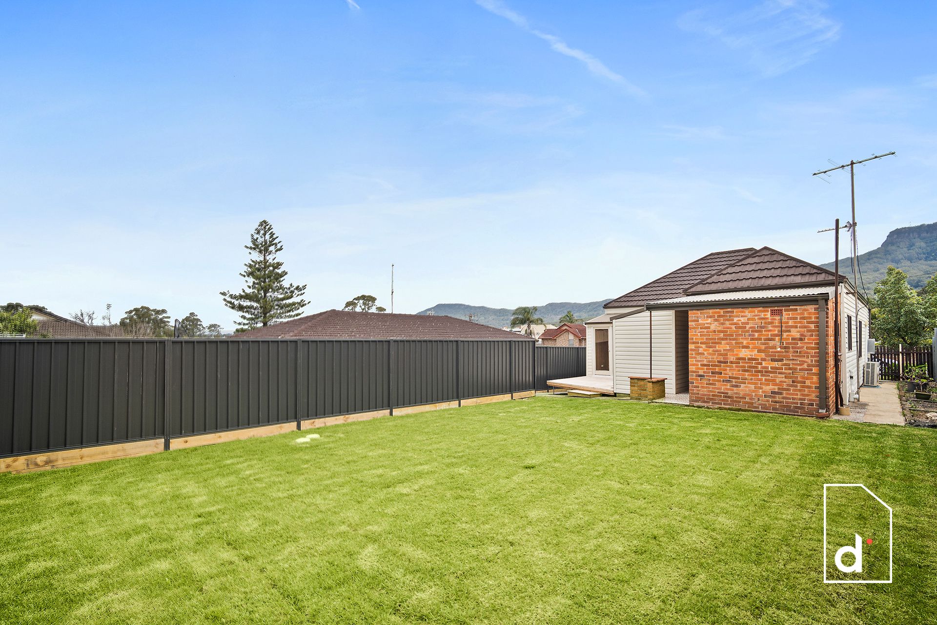 92 Wilga Street, Corrimal NSW