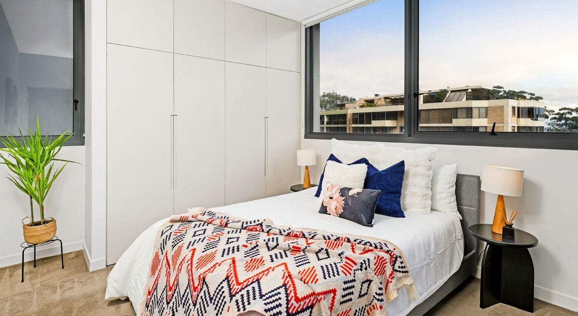 North Sydney Unit 413/245 Pacific Highway