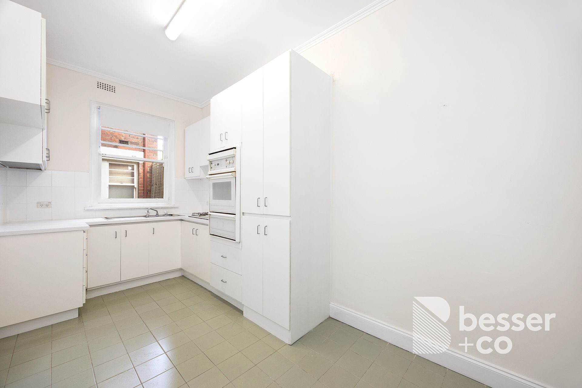 2/423 Canning Street, Carlton North - Thumbnail 4