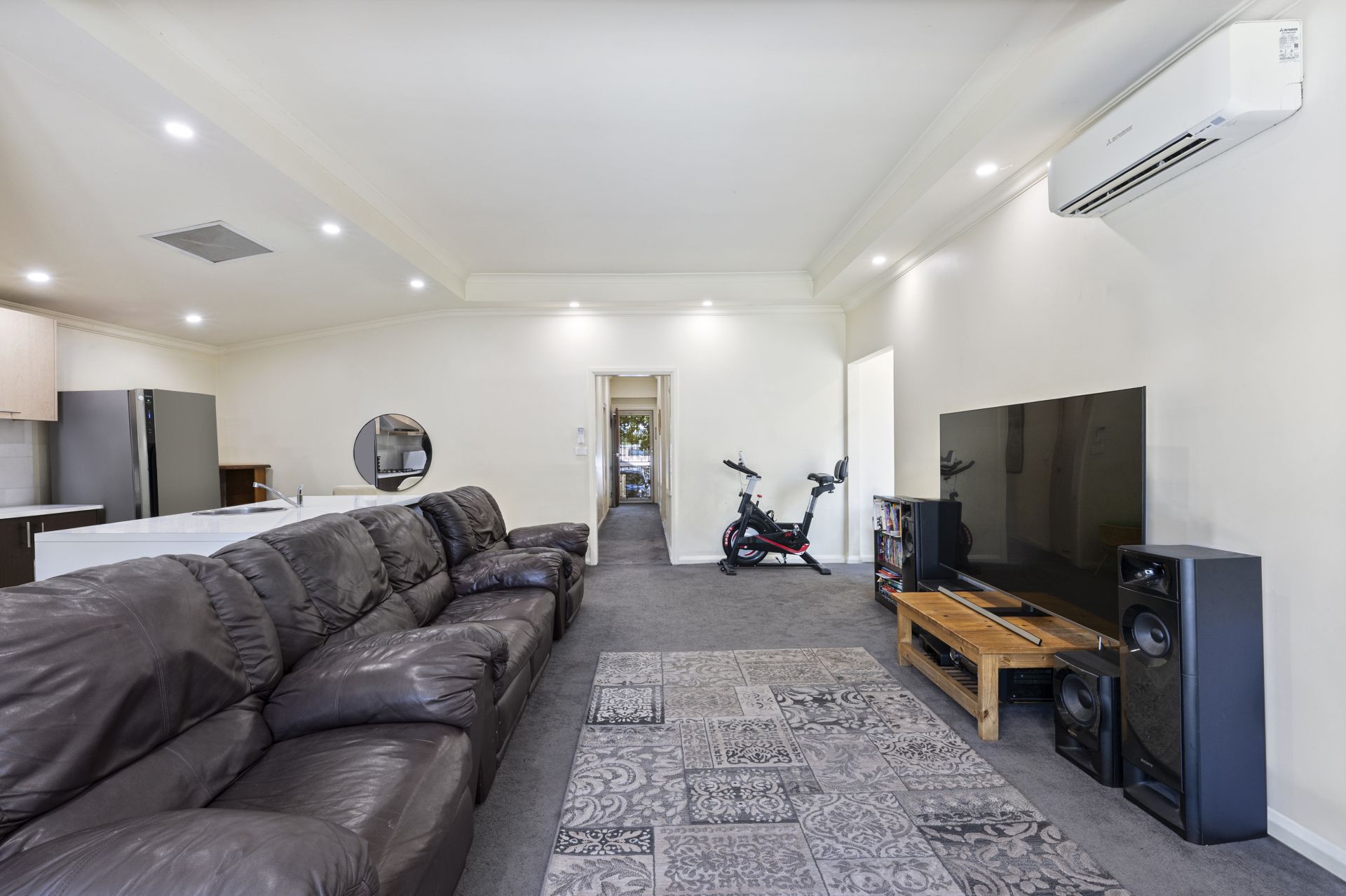 208 Doveton Crescent, Soldiers Hill, Soldiers Hill - Thumbnail 7