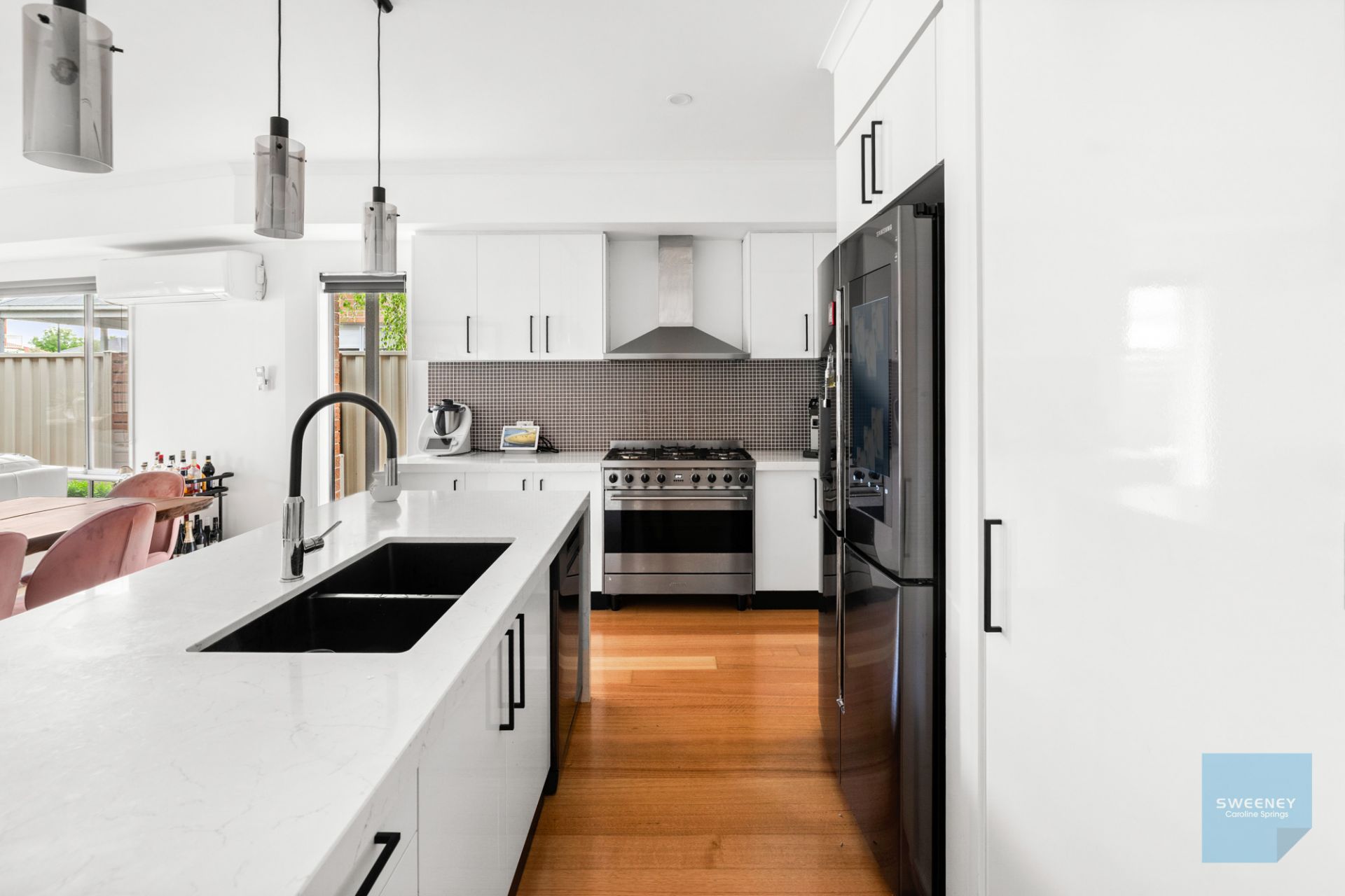 11 Beacon Lane, Caroline Springs - Thumbnail 4