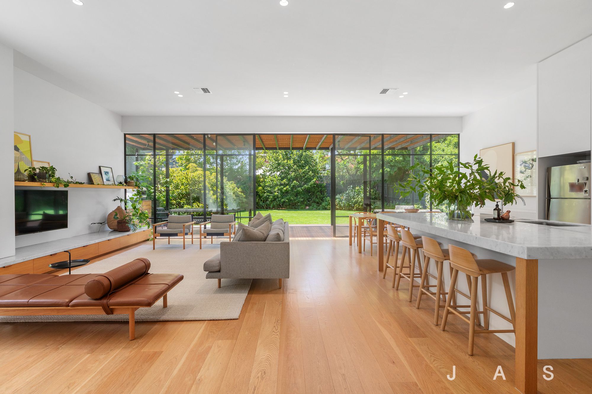 11 Barnet Street, Yarraville, Yarraville - Thumbnail 3