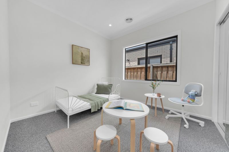 9 Westcape Drive, Wollert