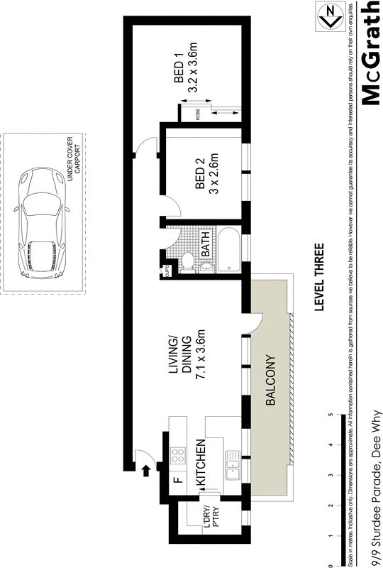 Top floor apartment minutes from the beach